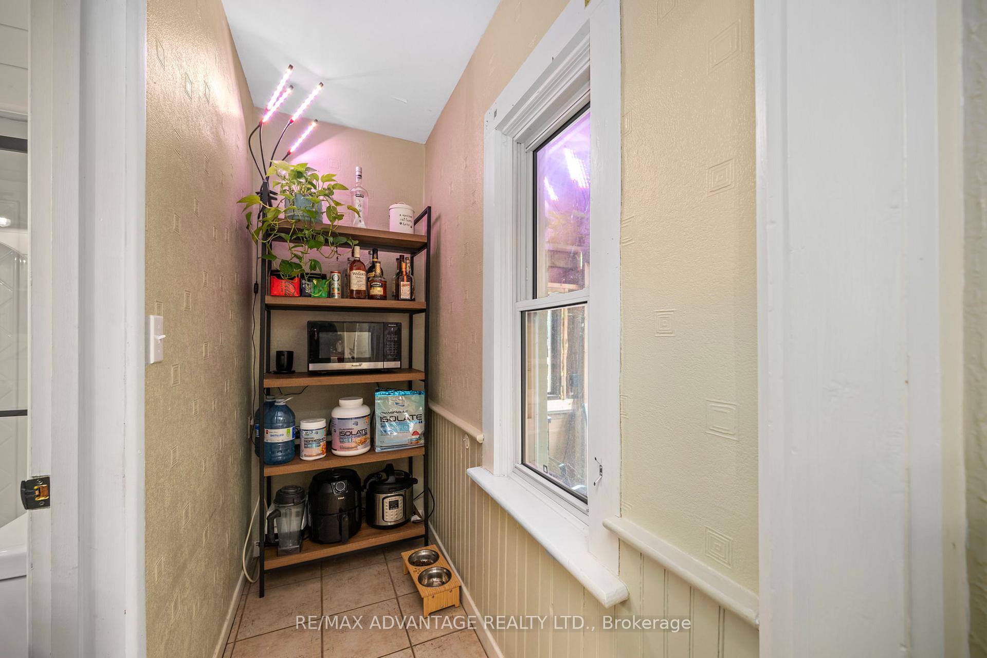Photo 19 of 192 High Street, North Middlesex, Alisa Craig — HOMEH