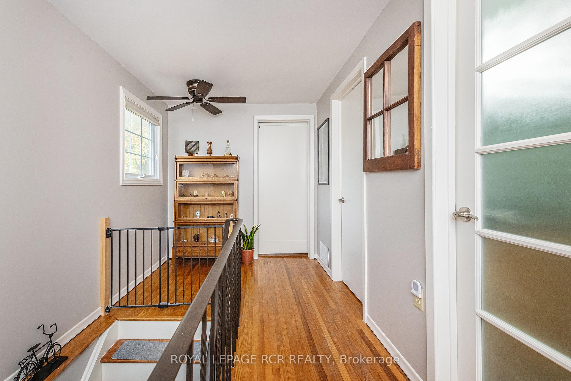Photo 20 of 19 Carlton Drive, Orangeville — HOMEH