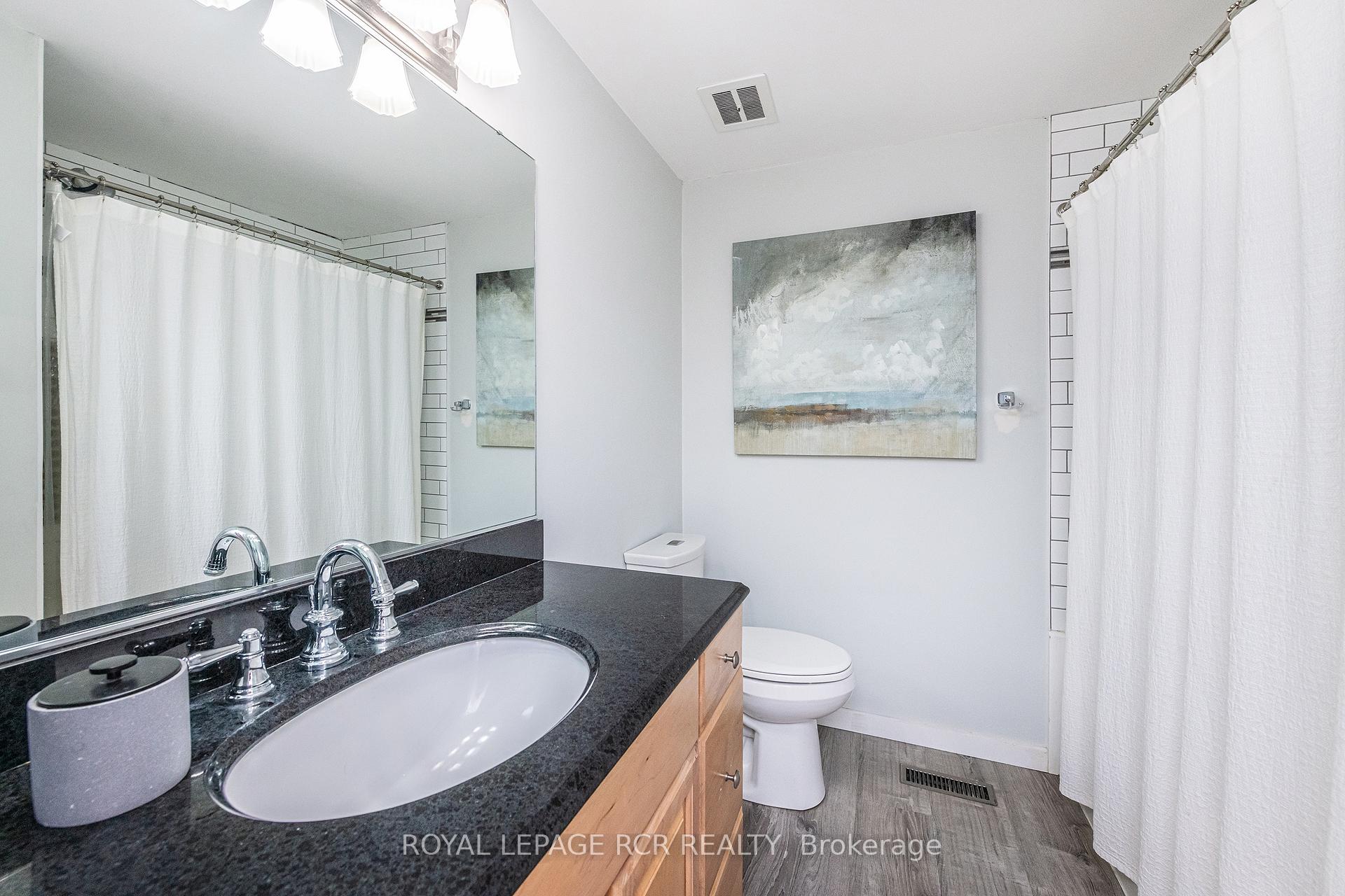 Photo 22 of 19 Carlton Drive, Orangeville — HOMEH
