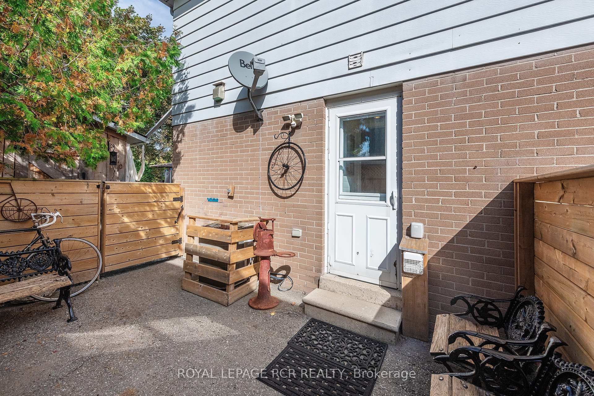 Photo 28 of 19 Carlton Drive, Orangeville — HOMEH