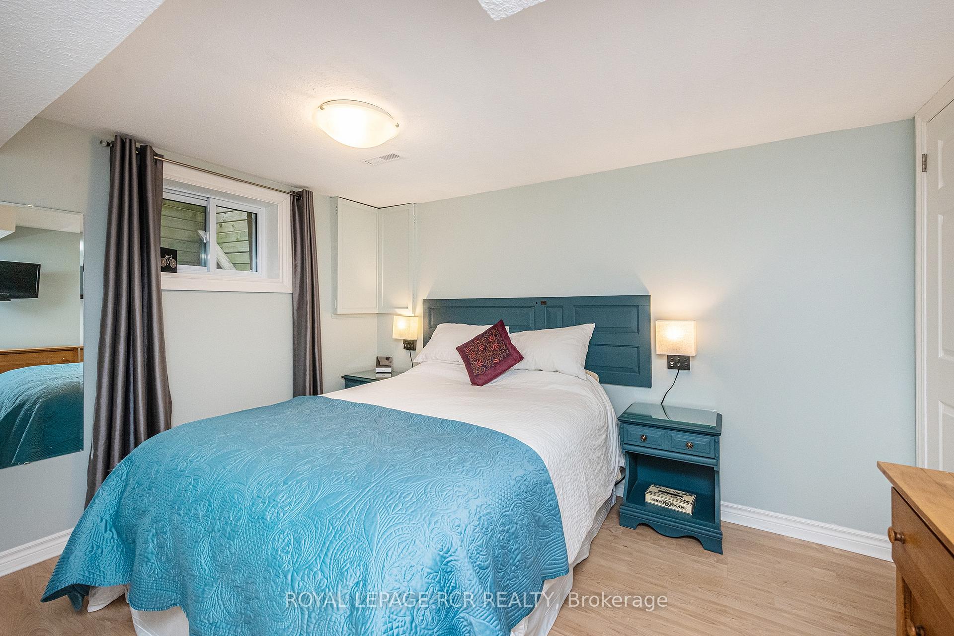 Photo 39 of 19 Carlton Drive, Orangeville — HOMEH