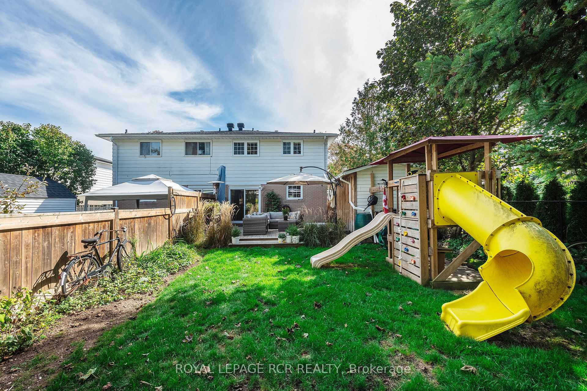 Photo 42 of 19 Carlton Drive, Orangeville — HOMEH