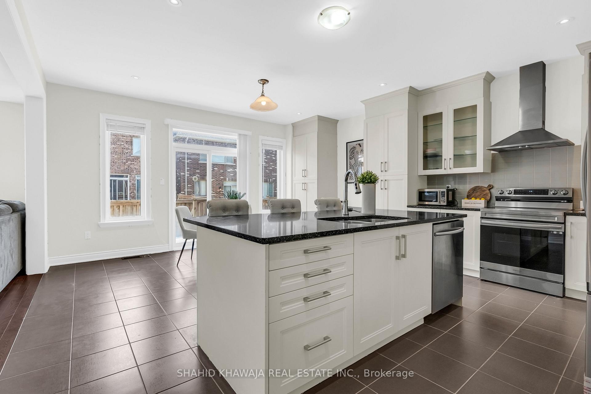 Photo 12 of 3978 Worthview Place, Mississauga, Lisgar — HOMEH