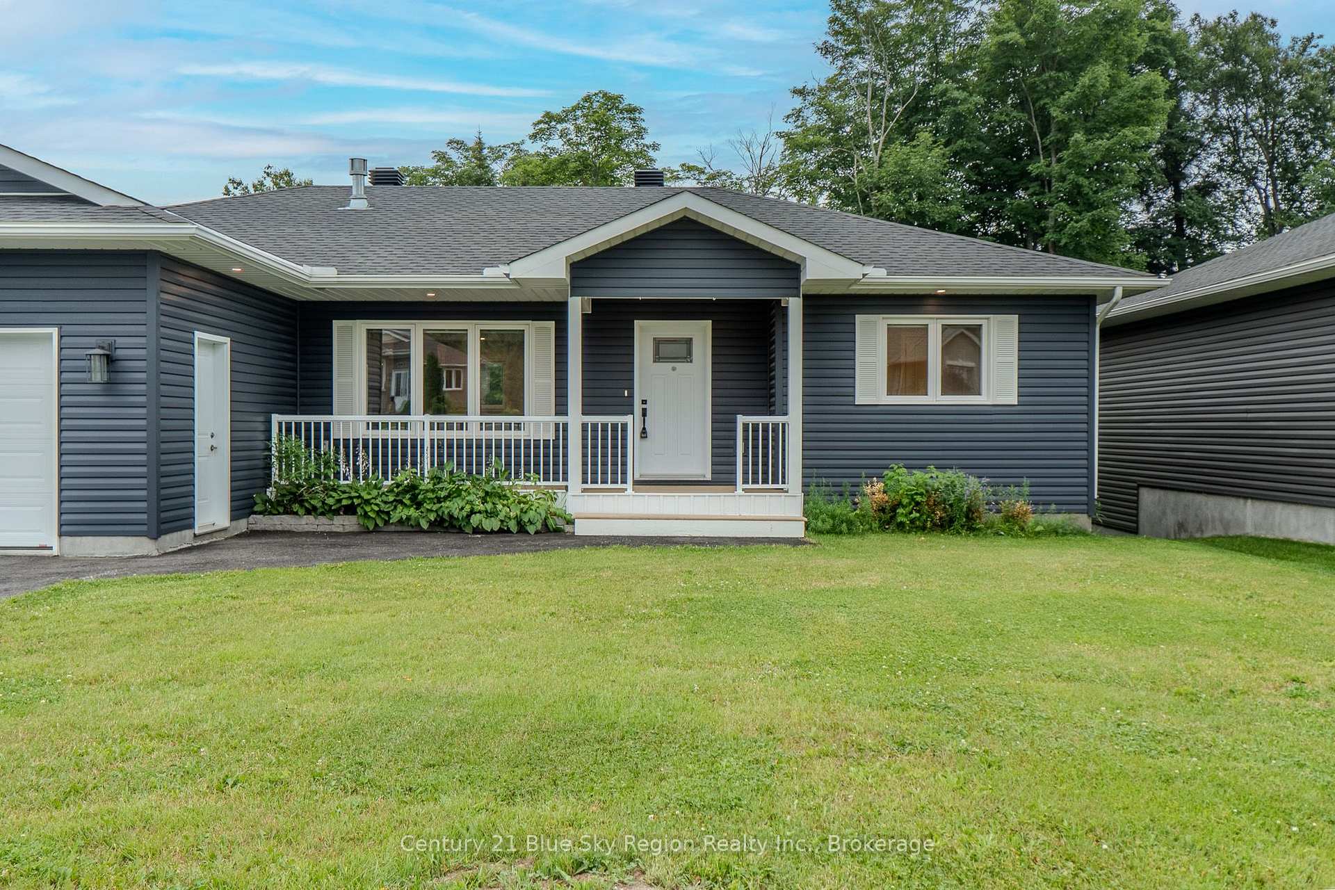 Photo 2 of 177 Carmichael Drive, North Bay, Airport — HOMEH