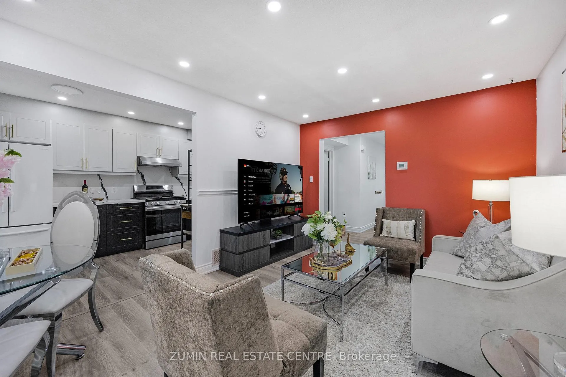Photo 8 of 14 Johanna Drive, Orangeville — HOMEH