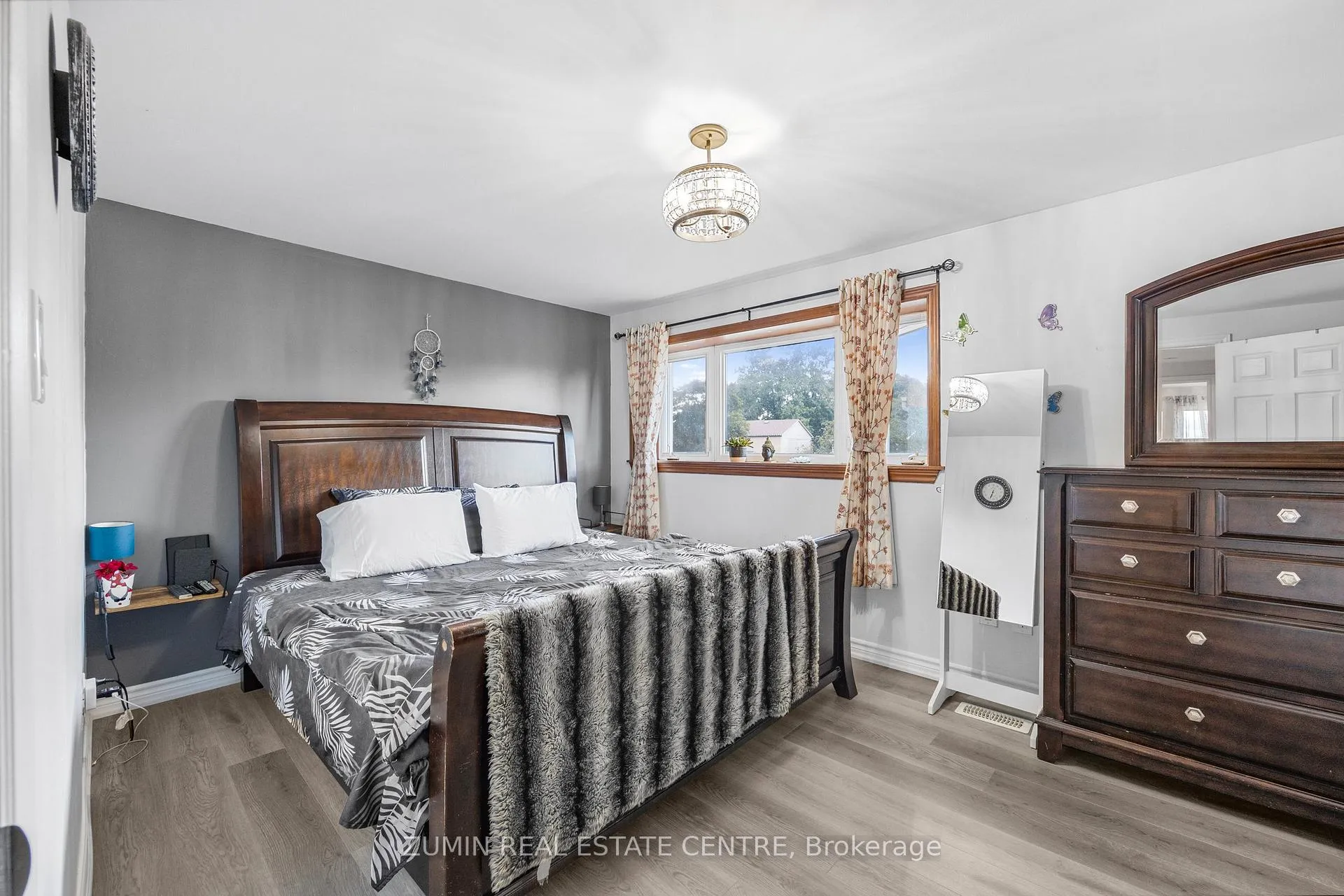 Photo 16 of 14 Johanna Drive, Orangeville — HOMEH