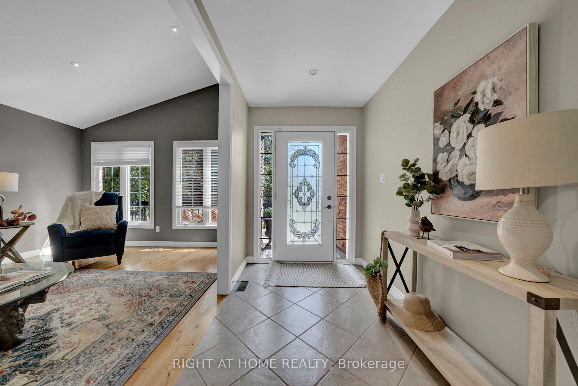 Photo 3 of 1194 Northgate Crescent, Oshawa, Centennial — HOMEH