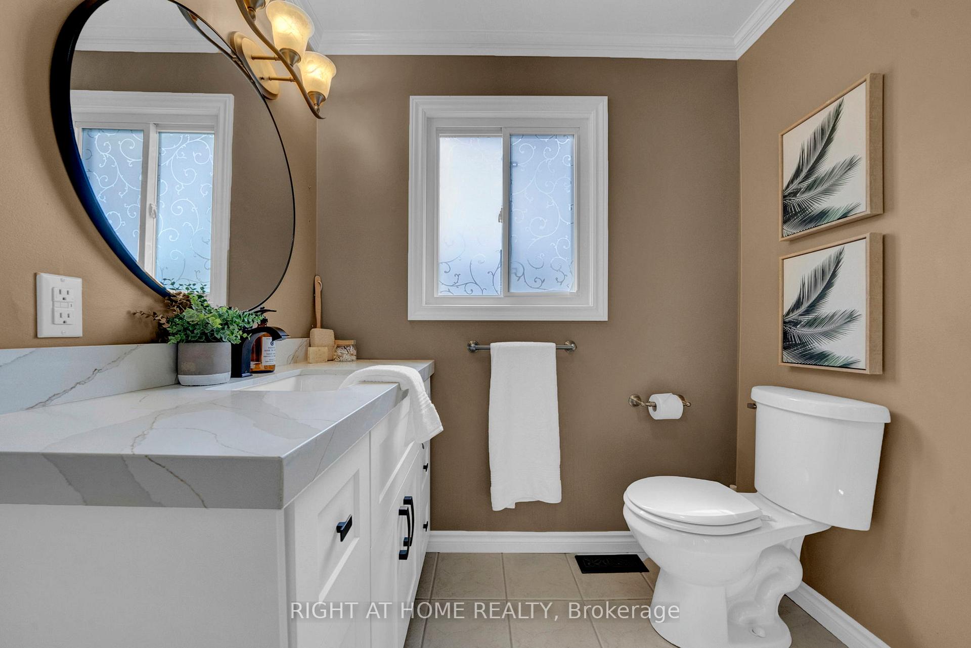 Photo 19 of 1194 Northgate Crescent, Oshawa, Centennial — HOMEH