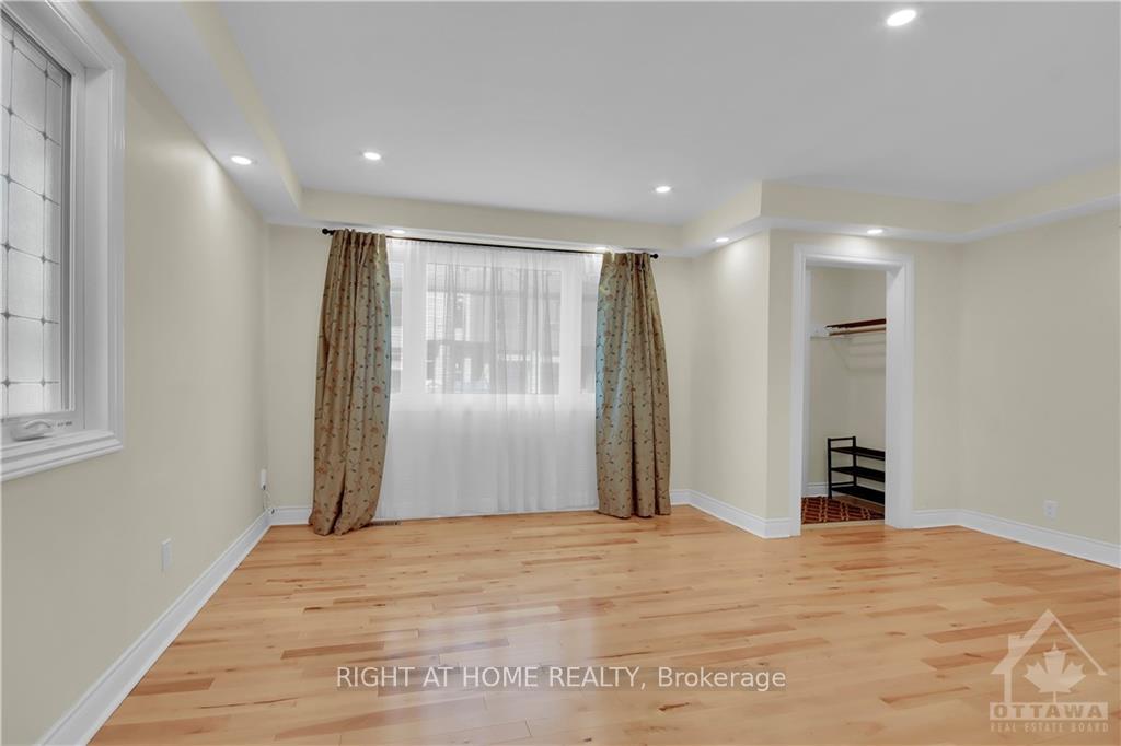 Photo 6 of 548 Mutual Street, Ottawa, Castle Heights — HOMEH