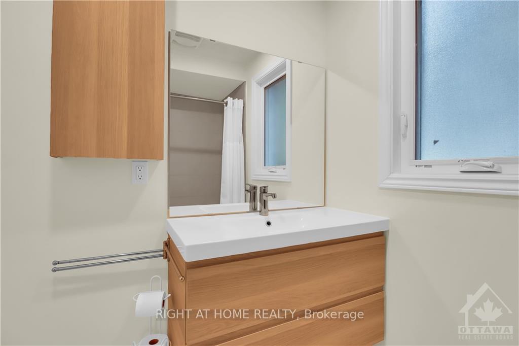 Photo 15 of 548 Mutual Street, Ottawa, Castle Heights — HOMEH