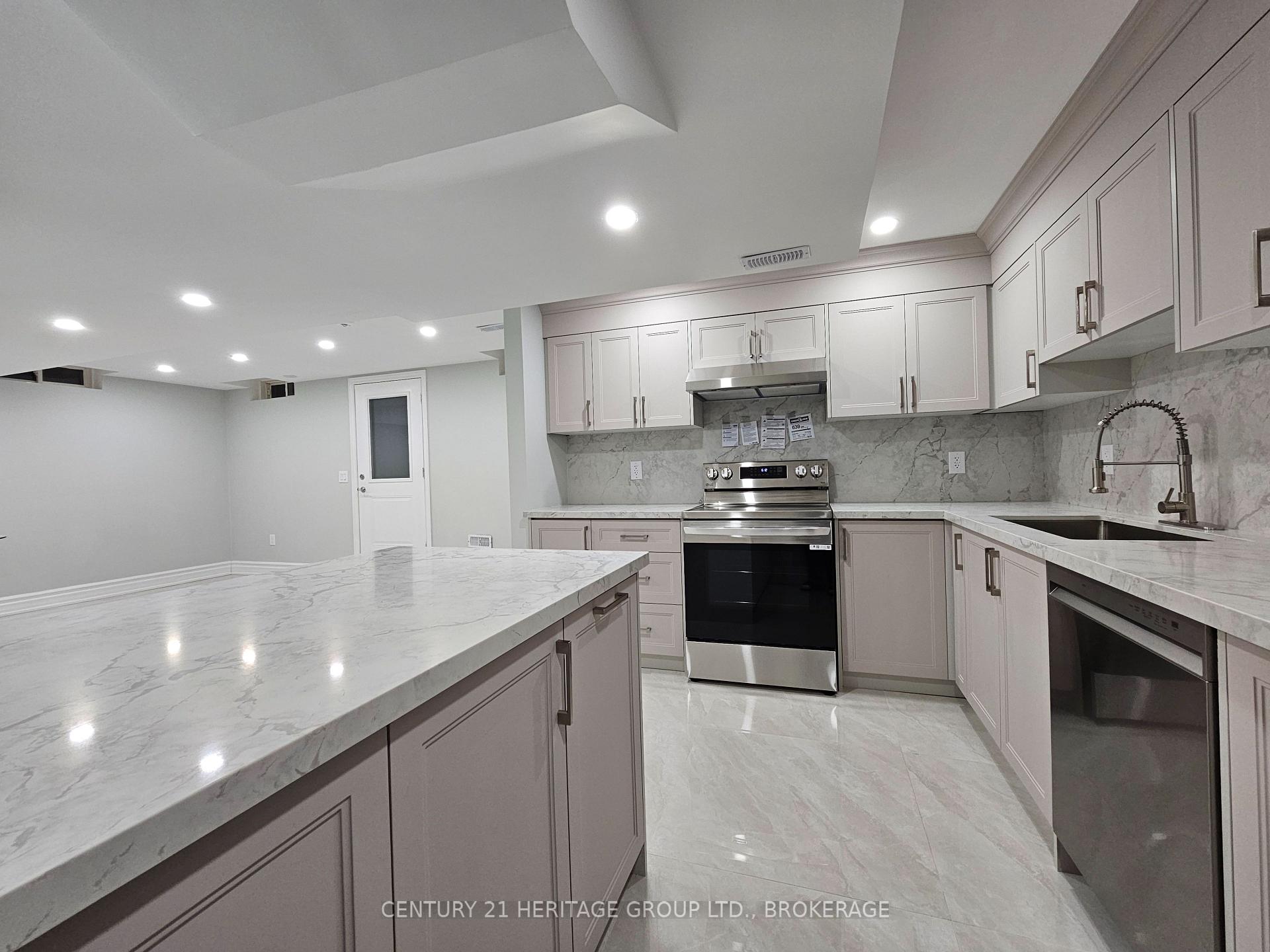 Photo 3 of Unit B, 1263 Rolph Terrace, Milton, Beaty — HOMEH