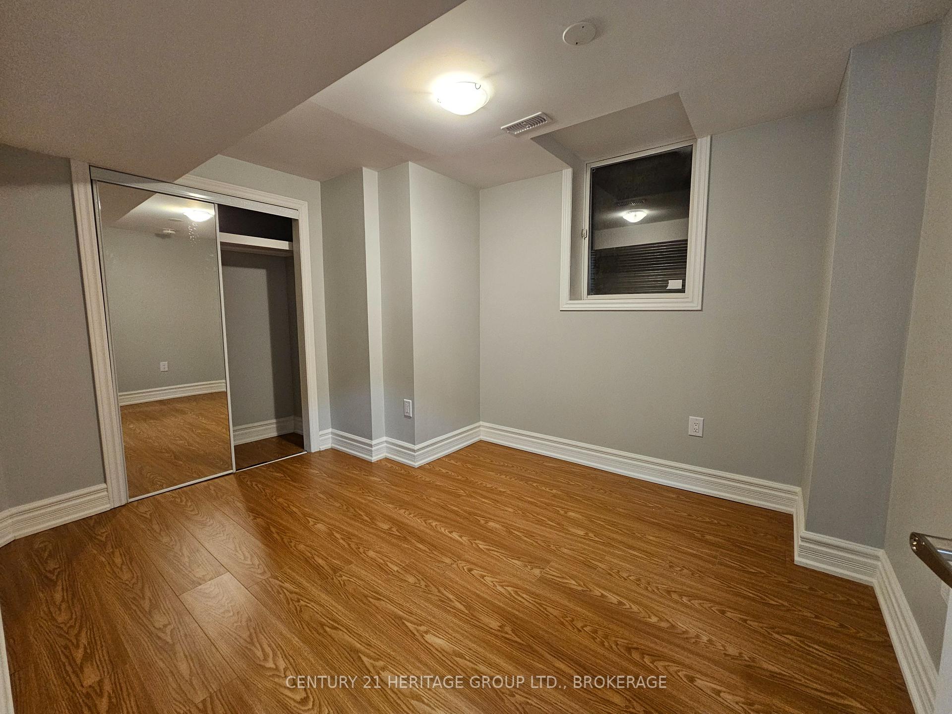 Photo 5 of Unit B, 1263 Rolph Terrace, Milton, Beaty — HOMEH
