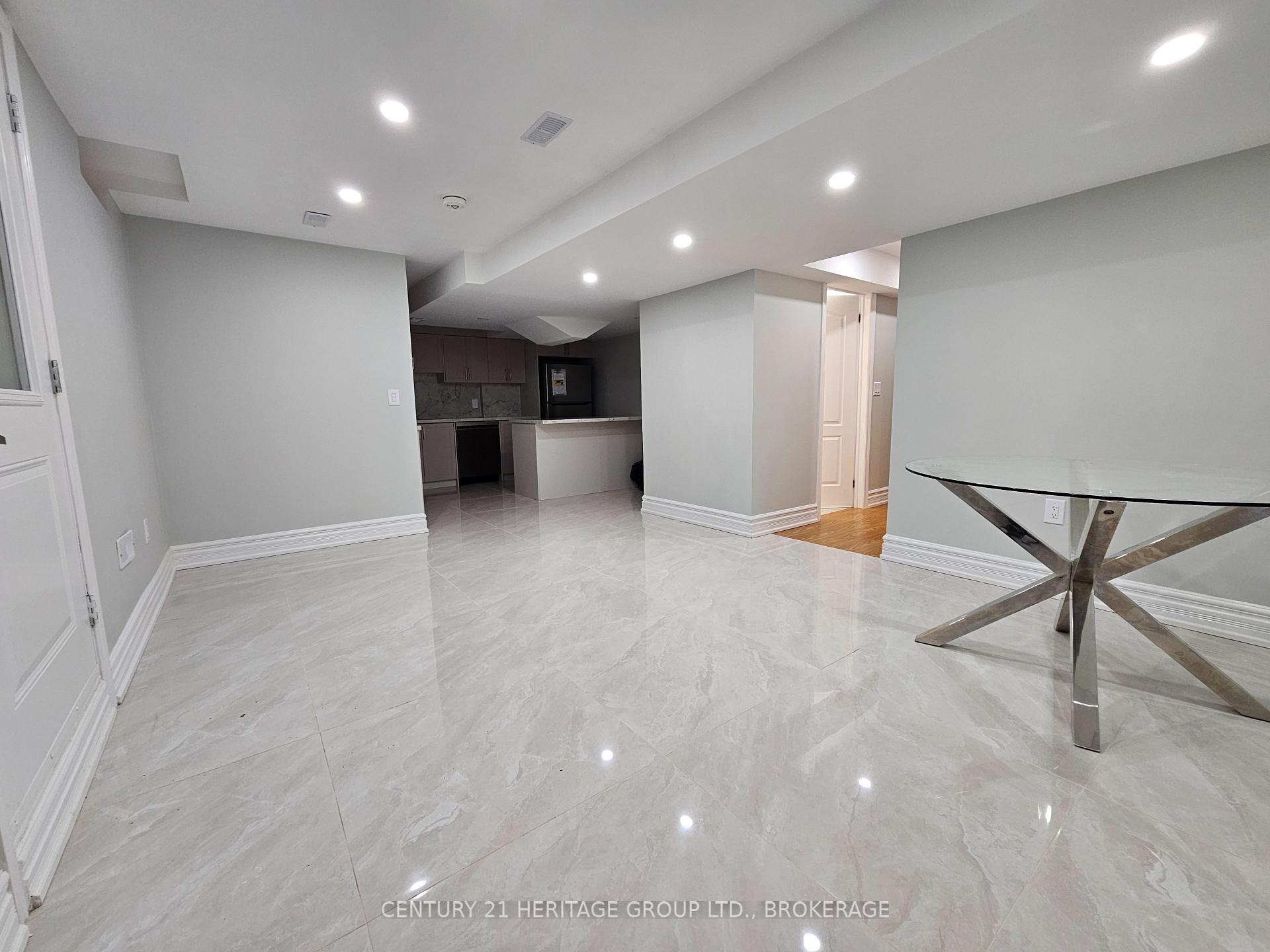 Photo 11 of Unit B, 1263 Rolph Terrace, Milton, Beaty — HOMEH