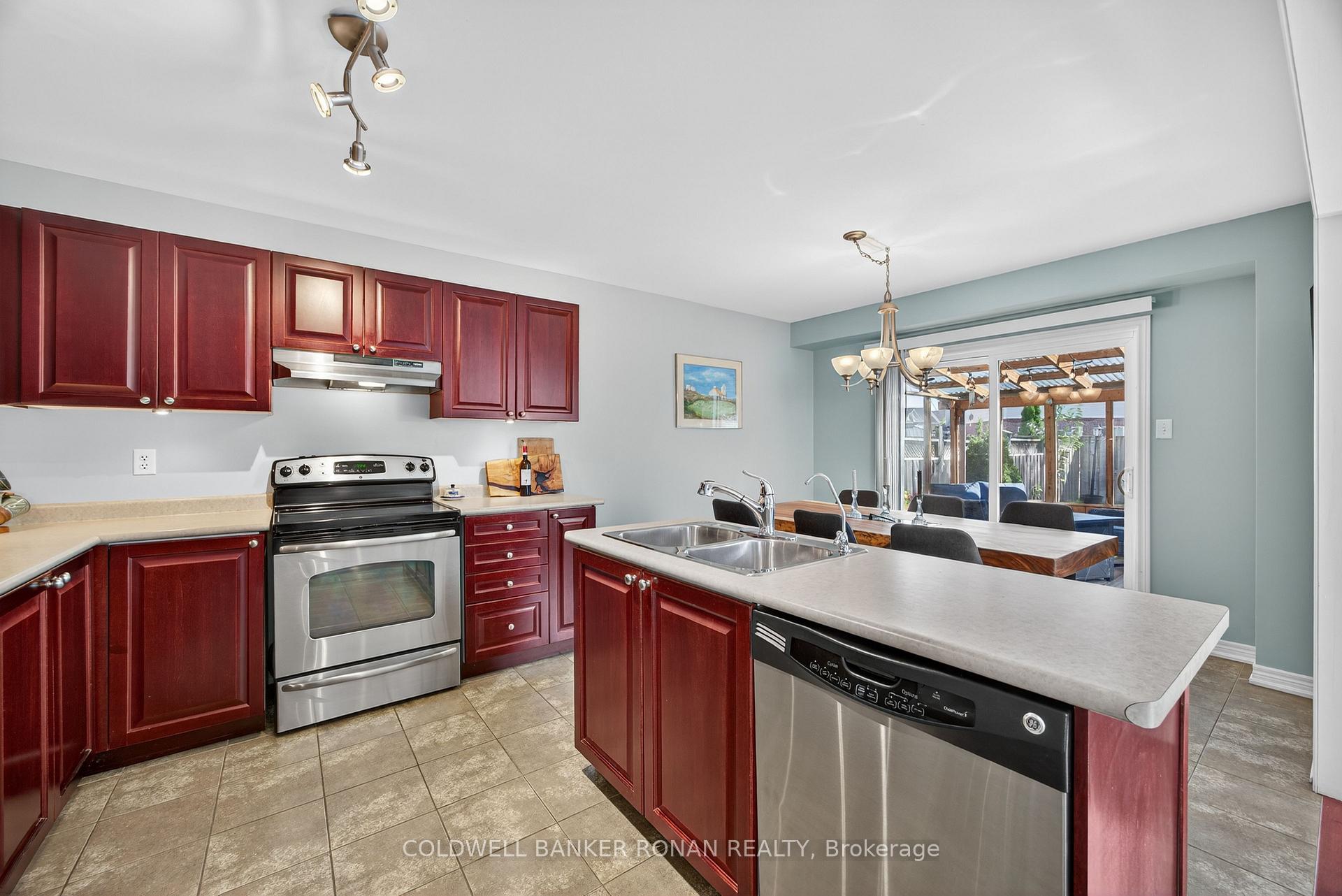 Photo 10 of 59 Anderson Road, New Tecumseth, Alliston — HOMEH