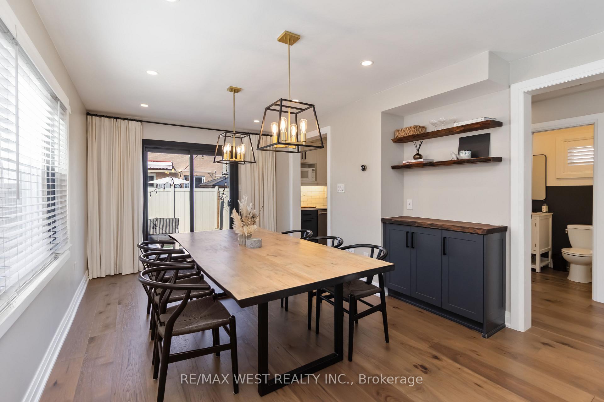 Photo 8 of 440 Bluesky Crescent, Mississauga, Hurontario — HOMEH