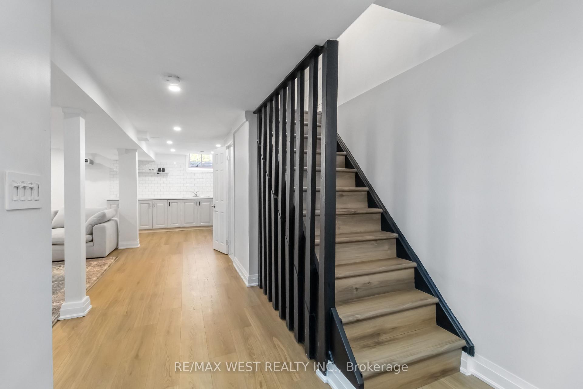 Photo 26 of 440 Bluesky Crescent, Mississauga, Hurontario — HOMEH