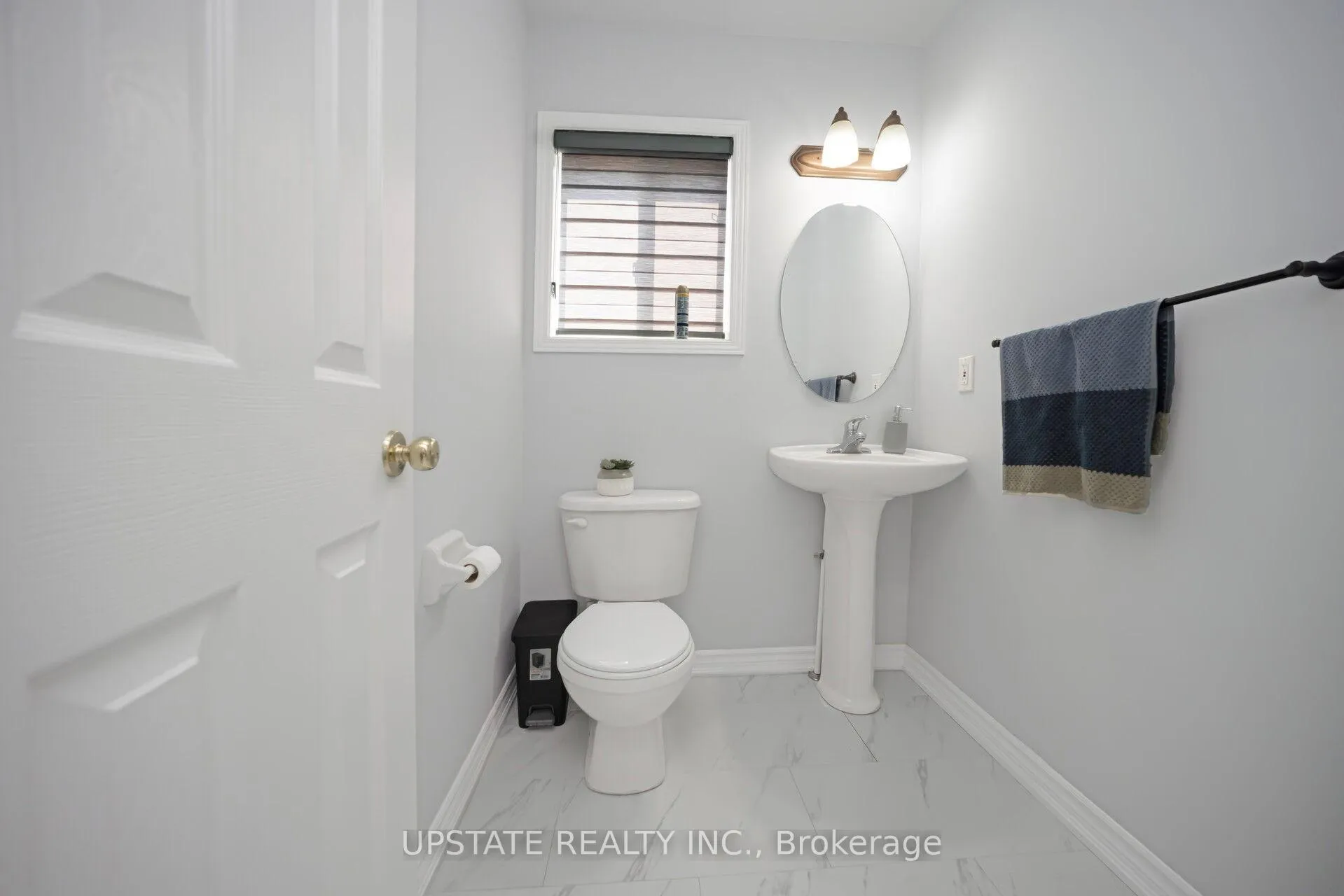 Photo 5 of 16 Settlers Road, Orangeville — HOMEH