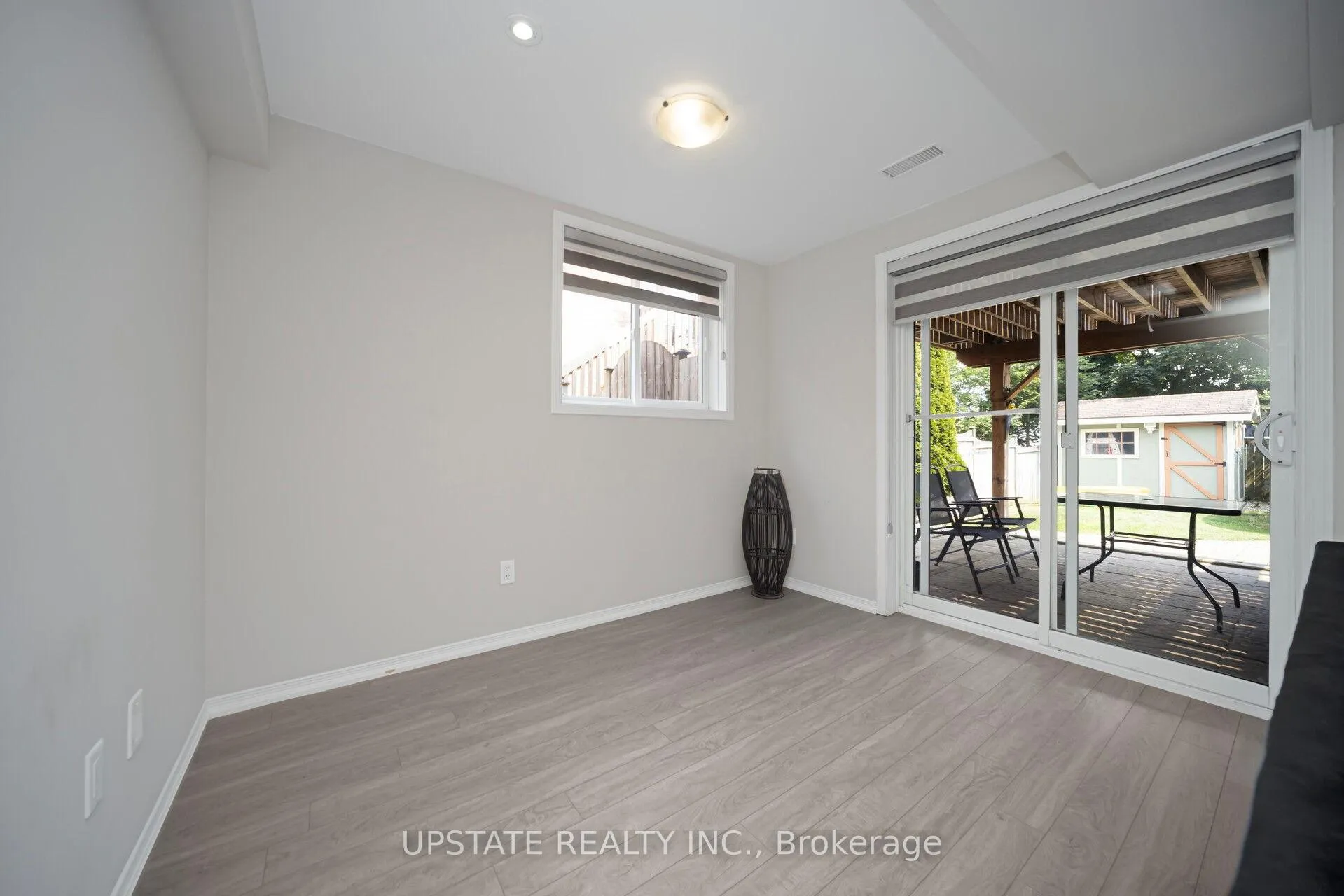 Photo 24 of 16 Settlers Road, Orangeville — HOMEH