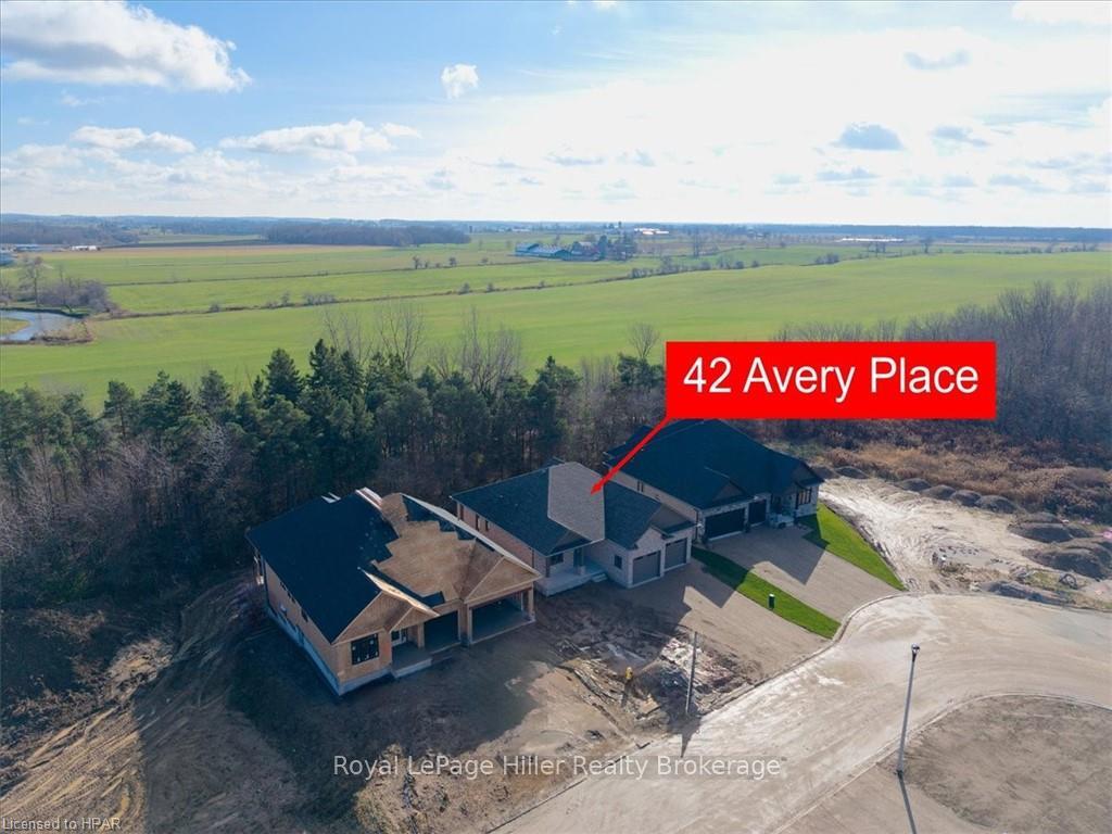 Photo 28 of 42 Avery Place, Perth East, Milverton — HOMEH