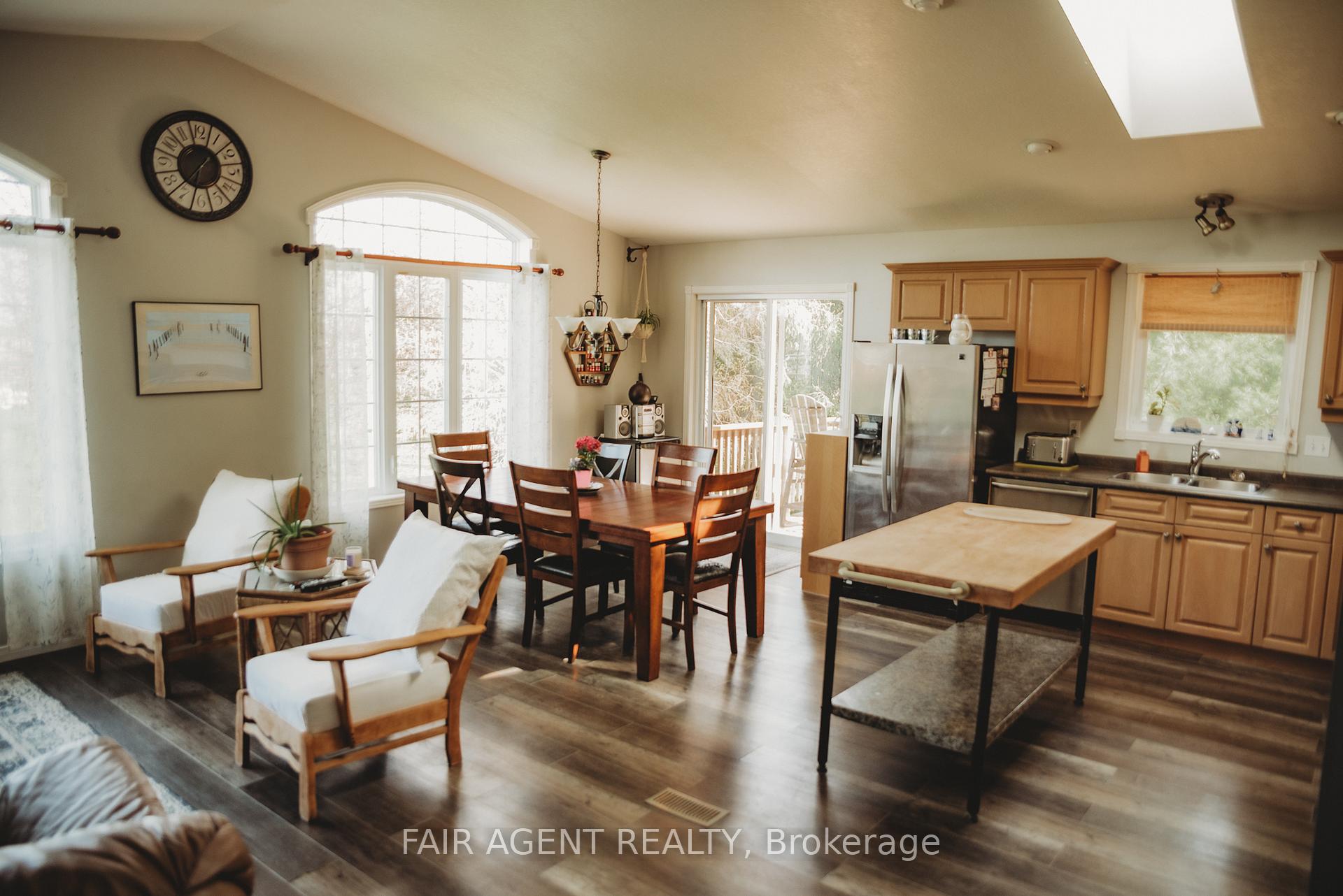 Photo 11 of 12120 Gale Road, North Middlesex, Carlisle — HOMEH