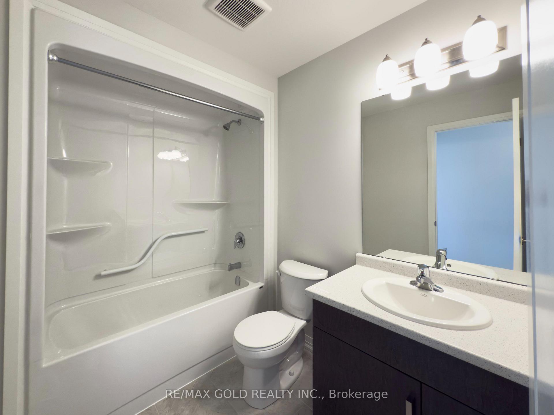 Photo 11 of 37 Samuel Avenue, Pelham, Fonthill — HOMEH