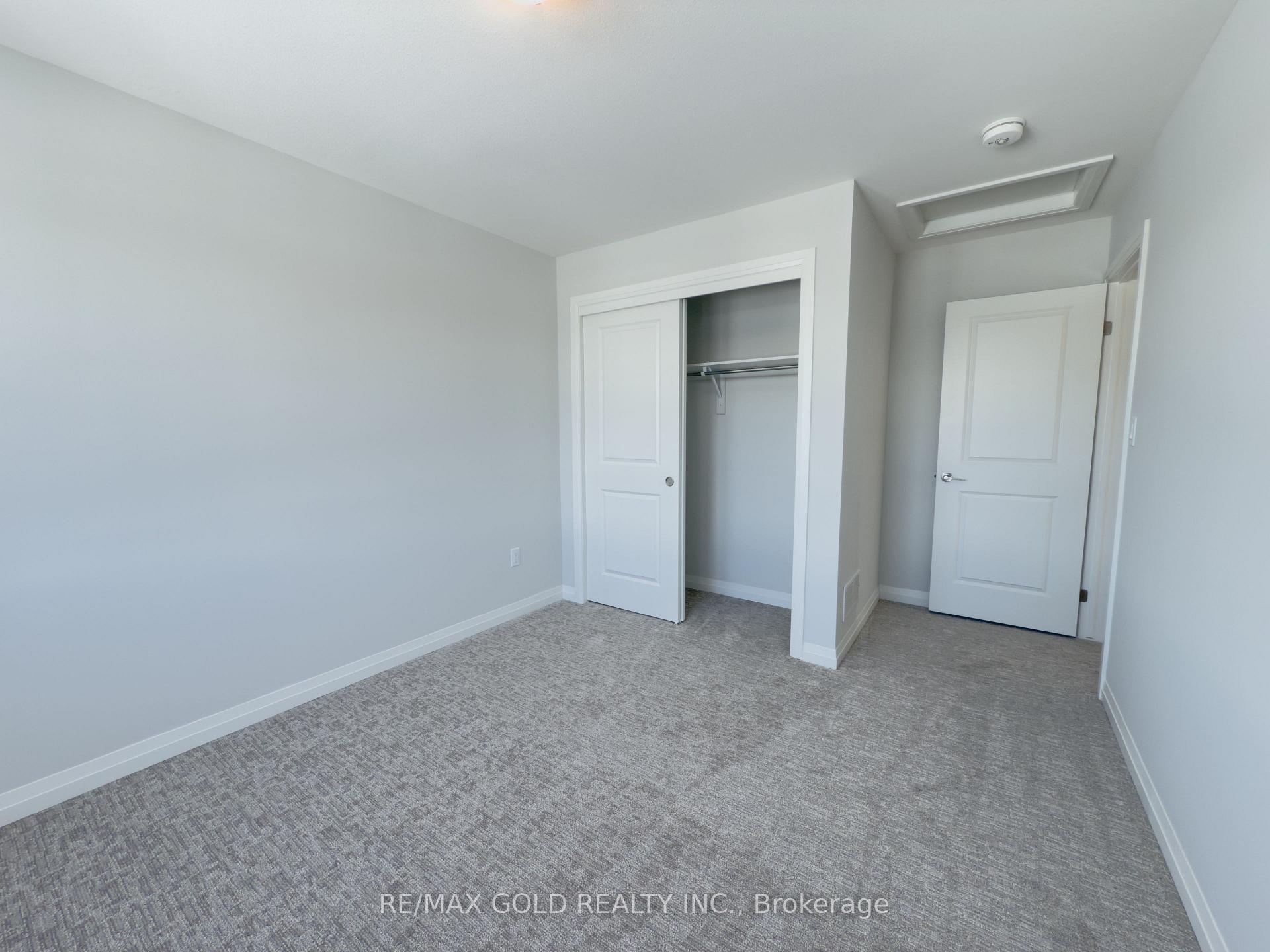 Photo 19 of 37 Samuel Avenue, Pelham, Fonthill — HOMEH