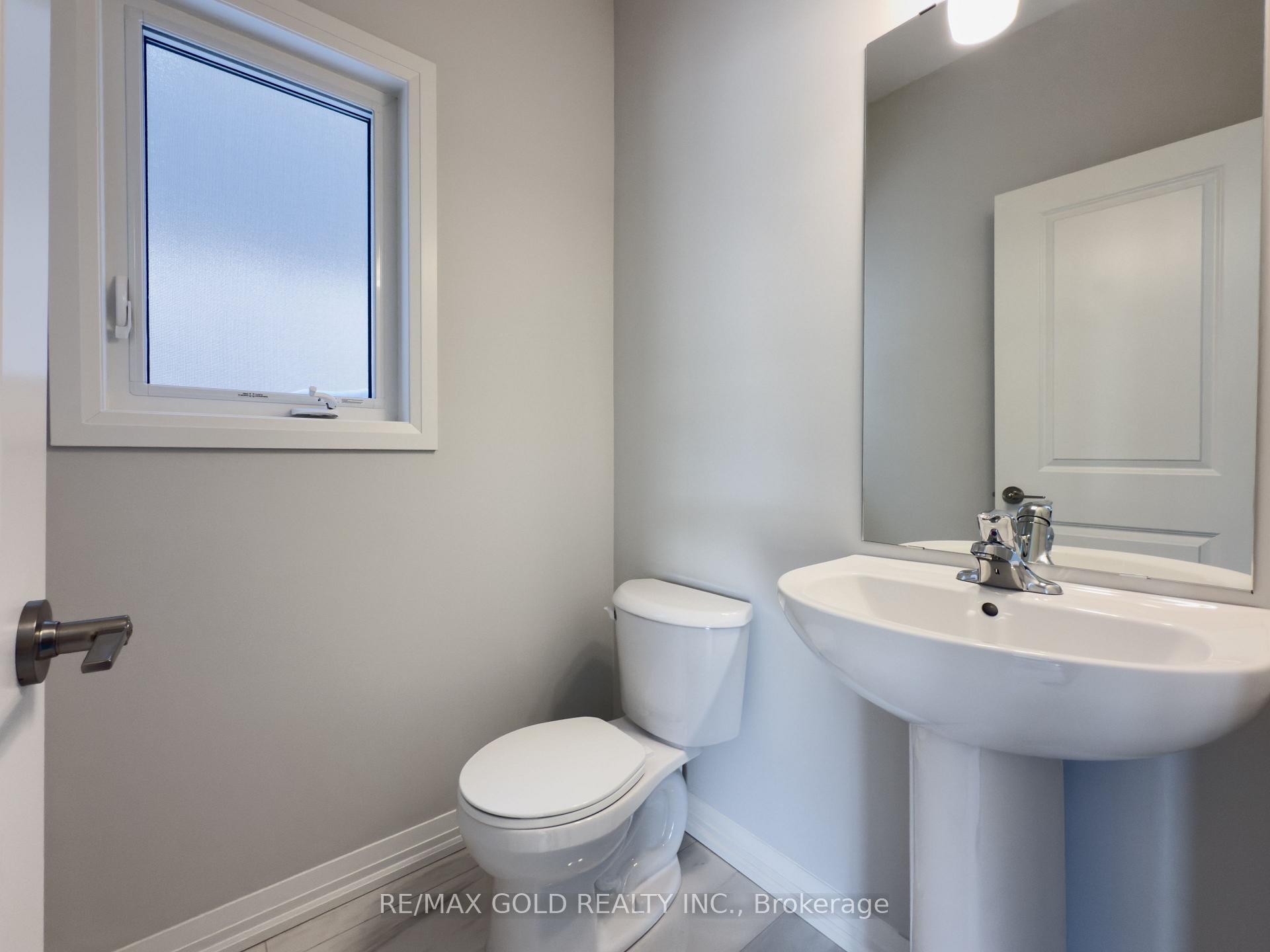 Photo 20 of 37 Samuel Avenue, Pelham, Fonthill — HOMEH