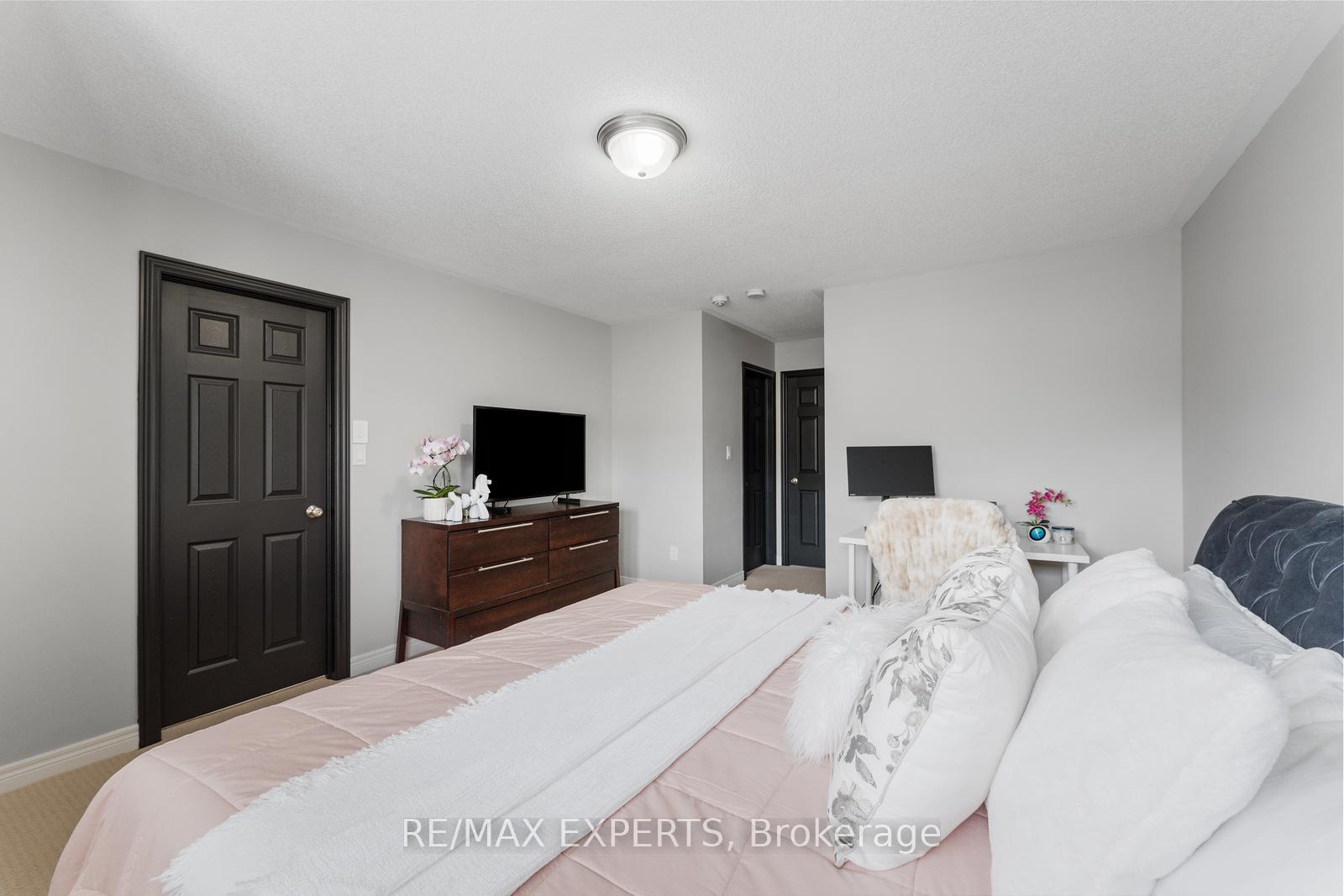 Photo 32 of 29 Sharpe Crescent, New Tecumseth, Tottenham — HOMEH