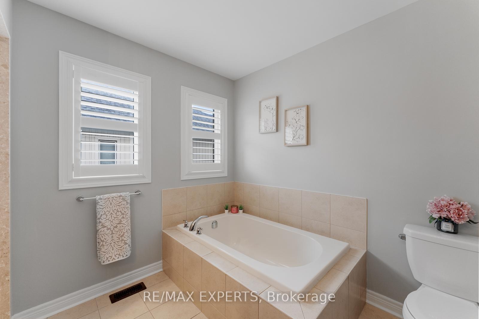 Photo 34 of 29 Sharpe Crescent, New Tecumseth, Tottenham — HOMEH
