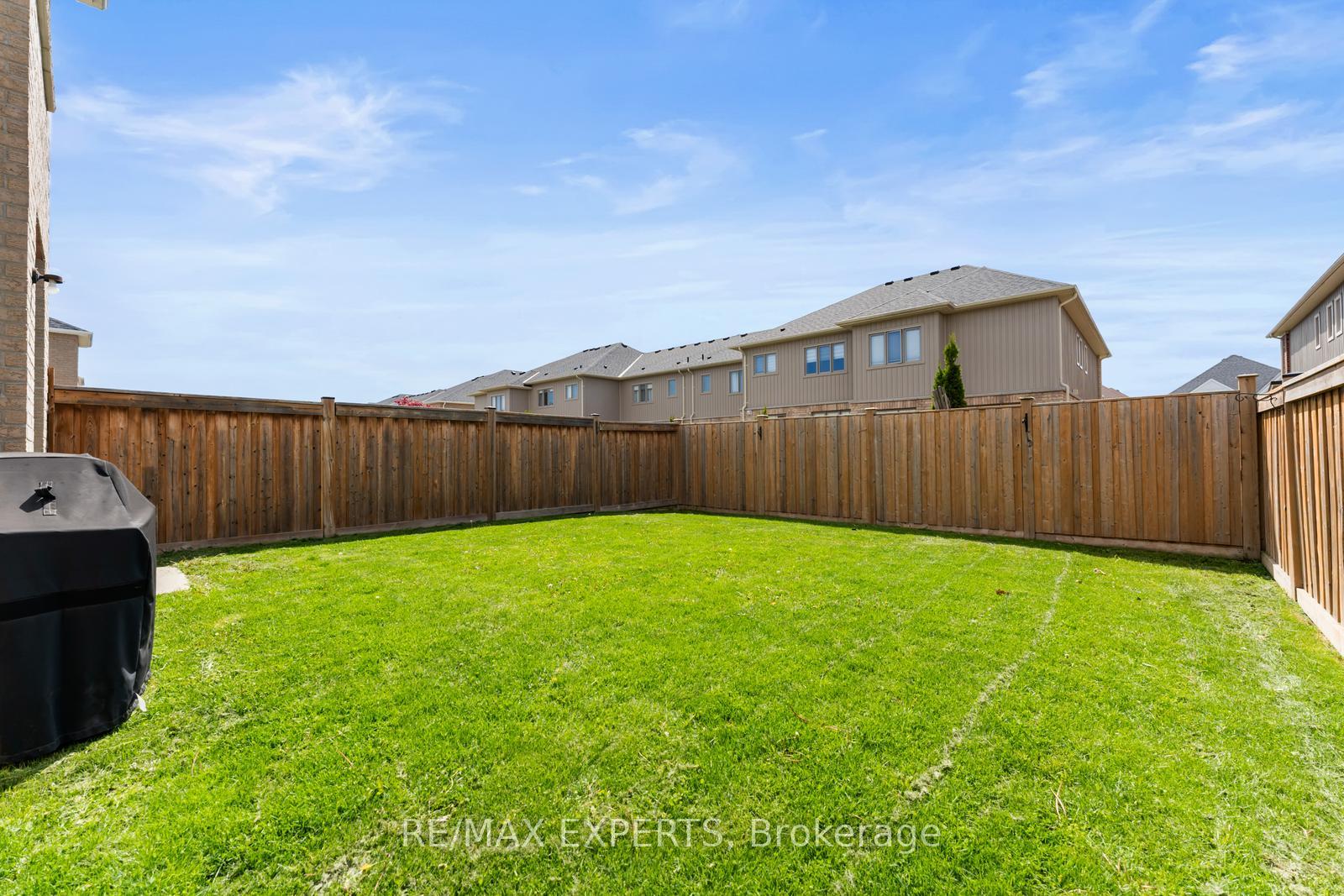 Photo 40 of 29 Sharpe Crescent, New Tecumseth, Tottenham — HOMEH