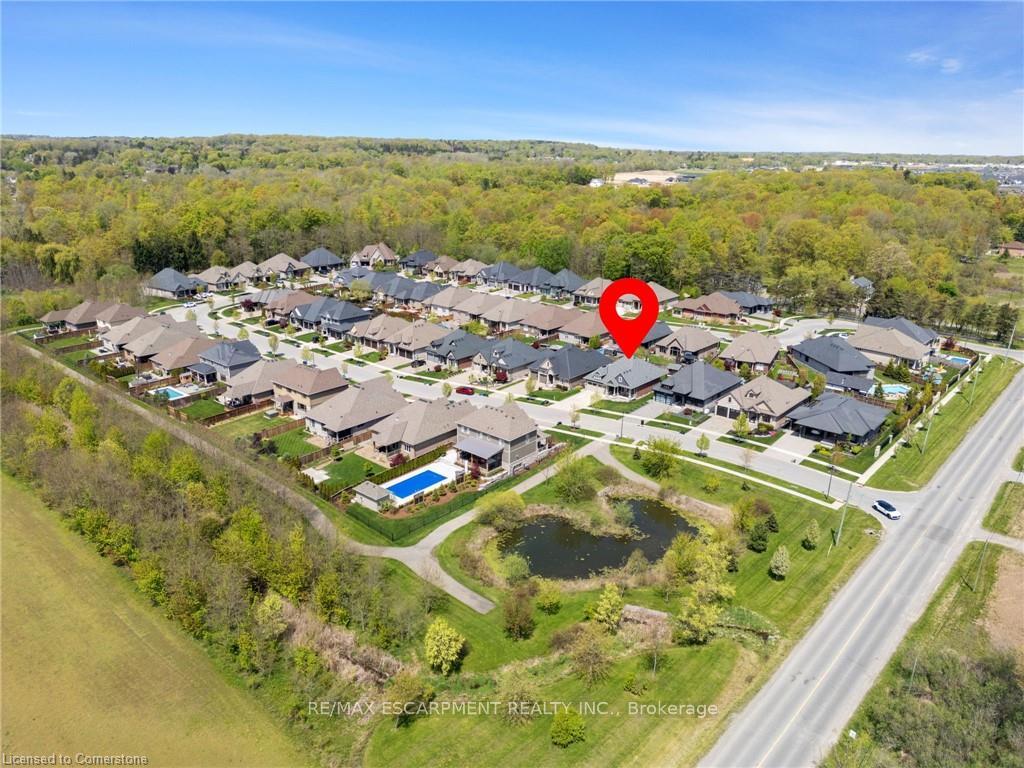 Photo 5 of 58 Rosewood Crescent, Pelham, Fonthill — HOMEH