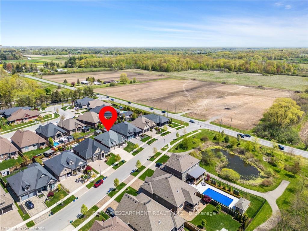 Photo 6 of 58 Rosewood Crescent, Pelham, Fonthill — HOMEH