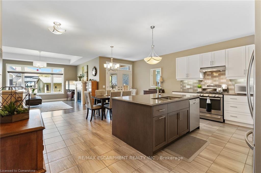 Photo 13 of 58 Rosewood Crescent, Pelham, Fonthill — HOMEH
