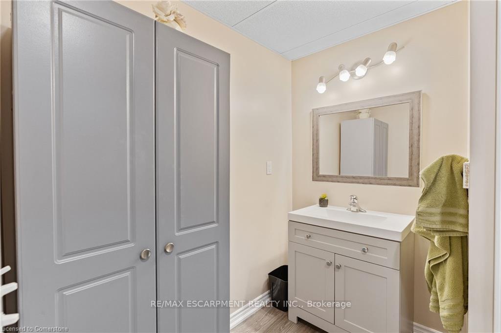 Photo 34 of 58 Rosewood Crescent, Pelham, Fonthill — HOMEH