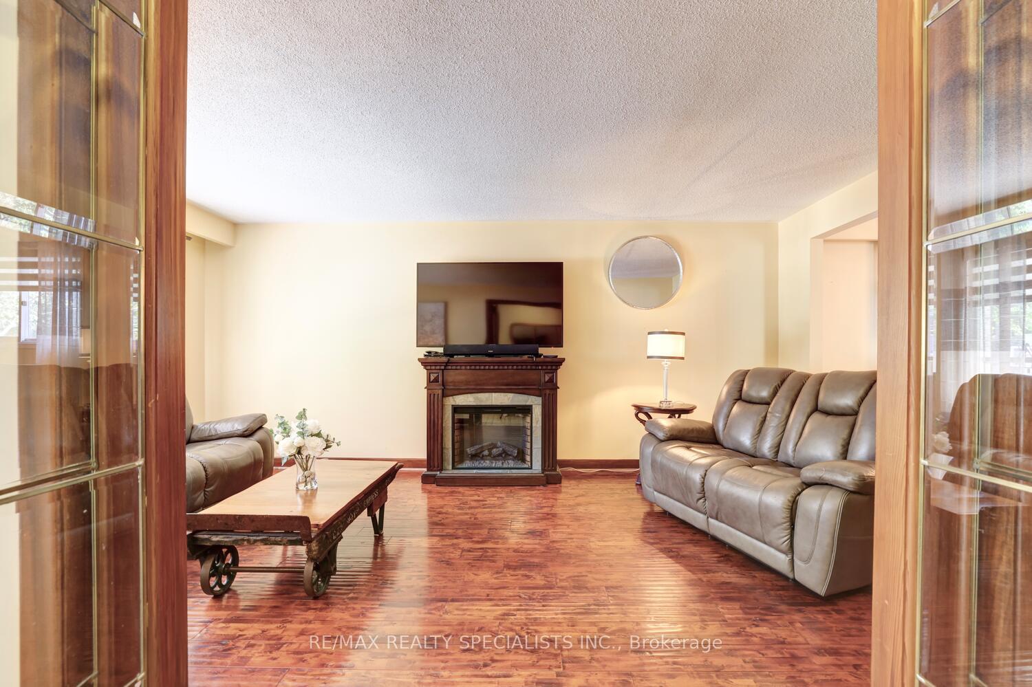 Photo 6 of 2617 Pinkwell Drive, Mississauga, Sheridan — HOMEH