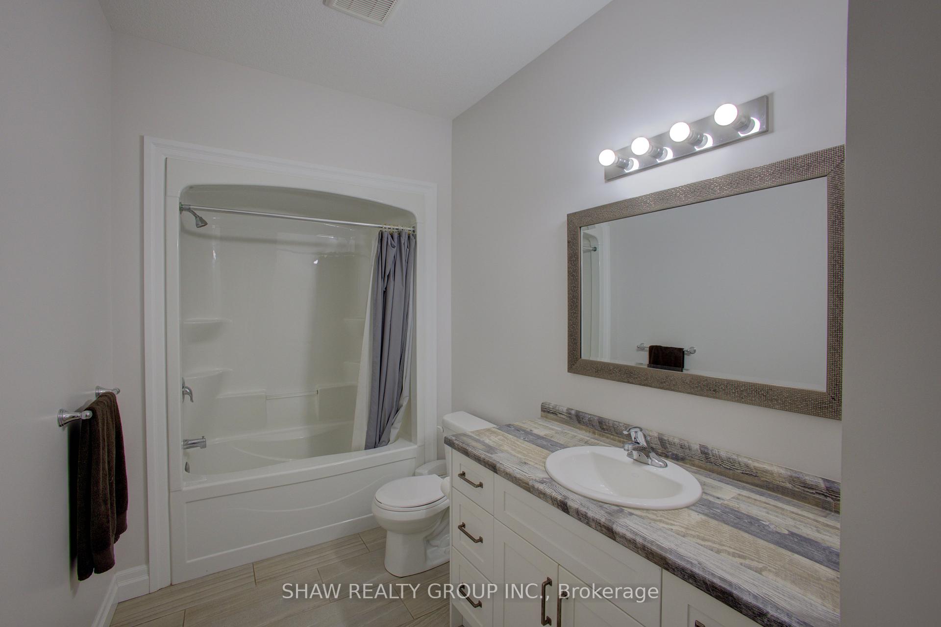 Photo 7 of 745 Krotz Street E, North Perth, Listowel — HOMEH
