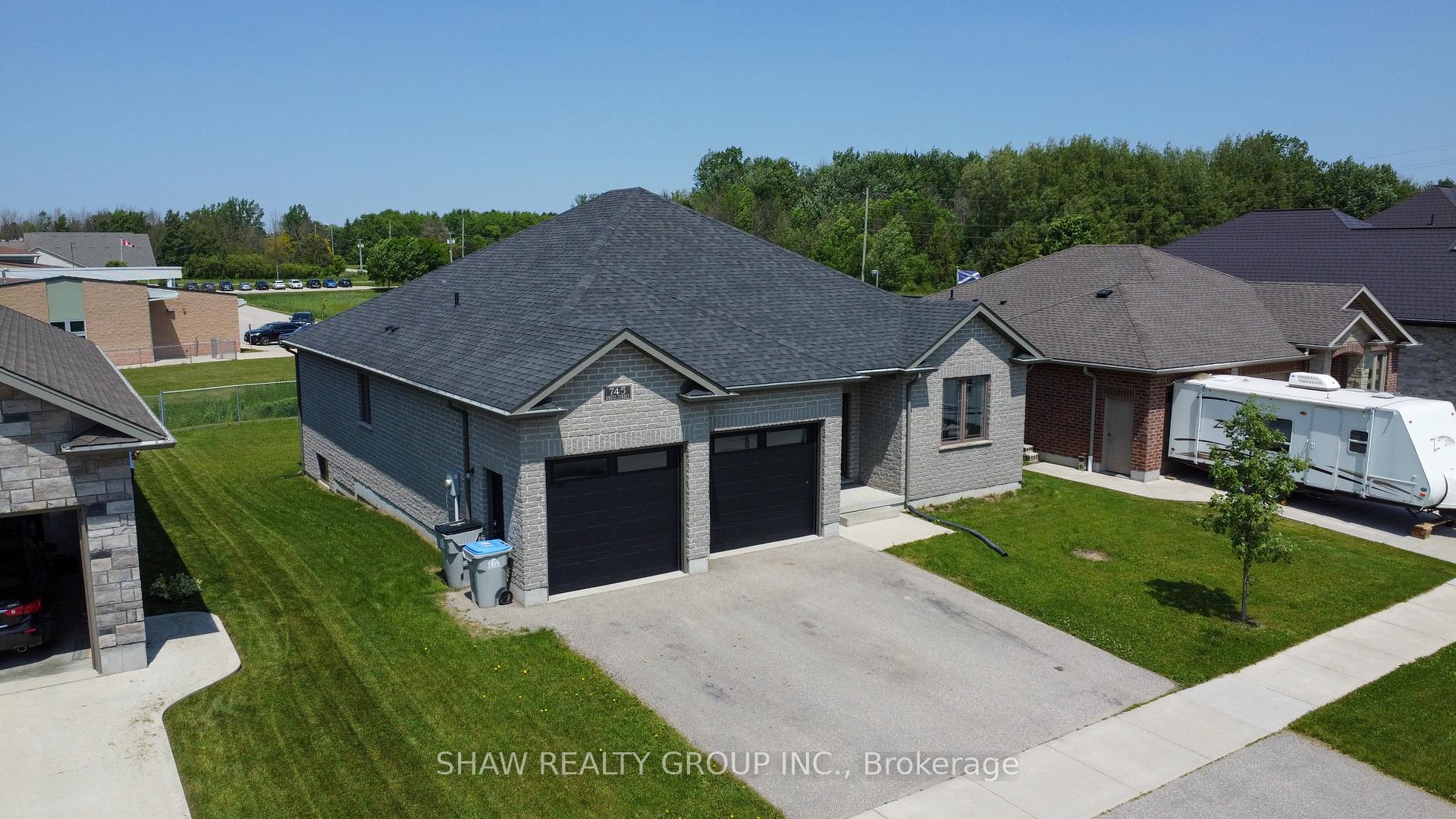 Photo 43 of 745 Krotz Street E, North Perth, Listowel — HOMEH