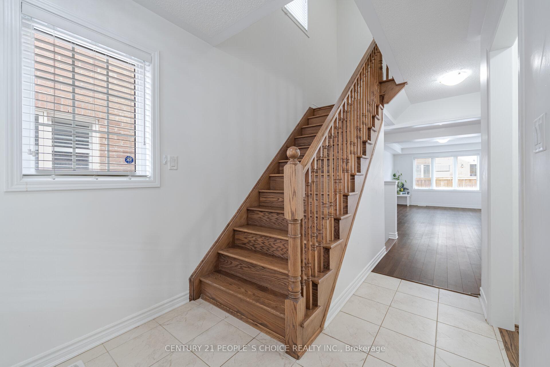 Photo 32 of 289 Reis Place, Milton, Ford — HOMEH