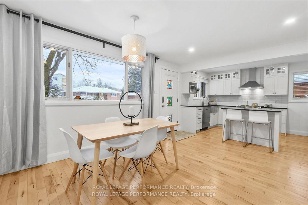 Photo 9 of 690 Roanoke Street, Ottawa, Carson Meadows — HOMEH