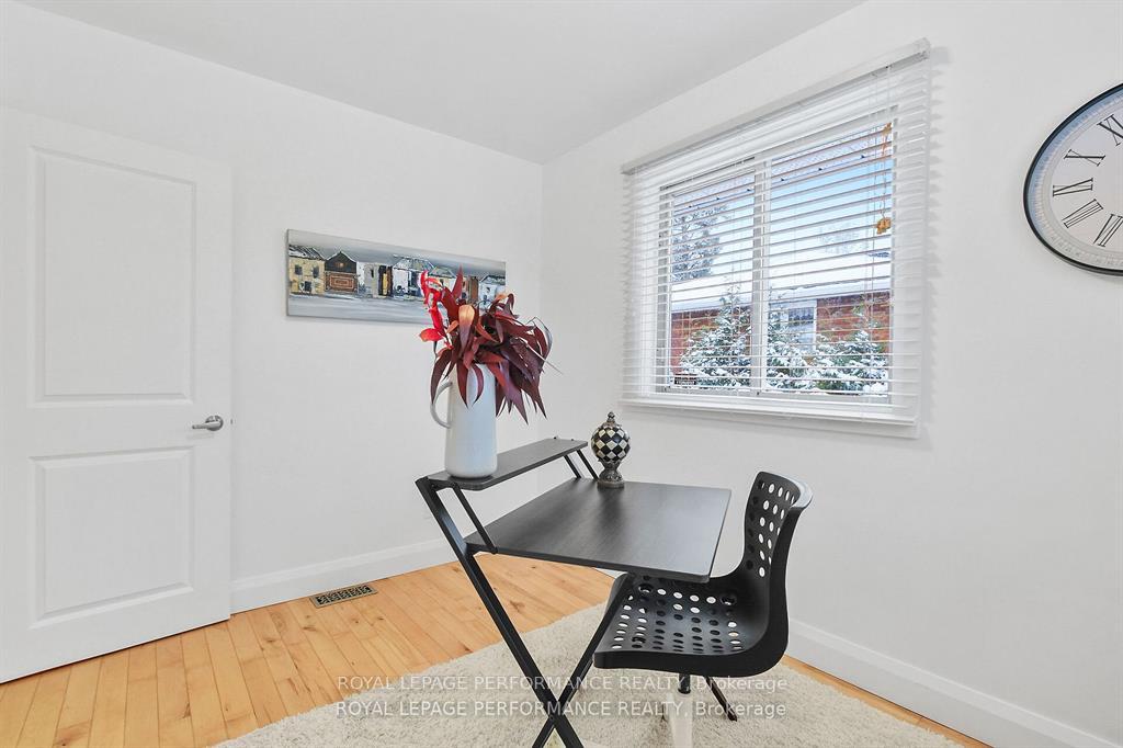 Photo 19 of 690 Roanoke Street, Ottawa, Carson Meadows — HOMEH