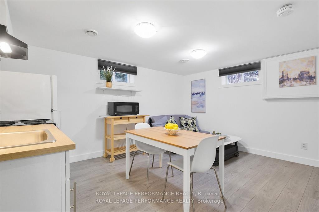 Photo 26 of 690 Roanoke Street, Ottawa, Carson Meadows — HOMEH