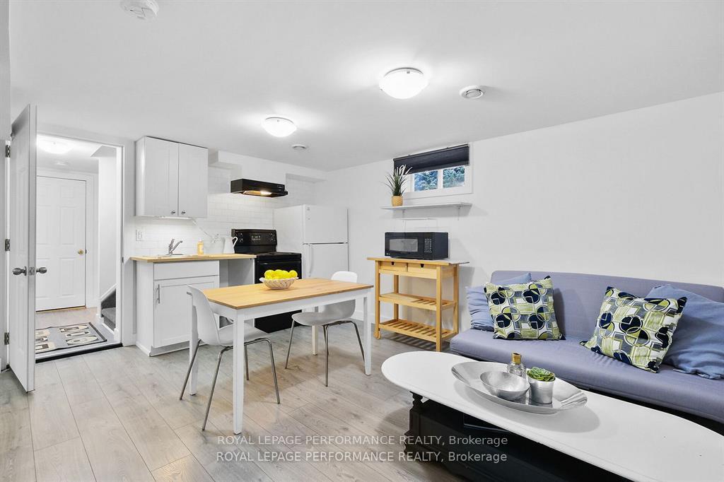 Photo 27 of 690 Roanoke Street, Ottawa, Carson Meadows — HOMEH