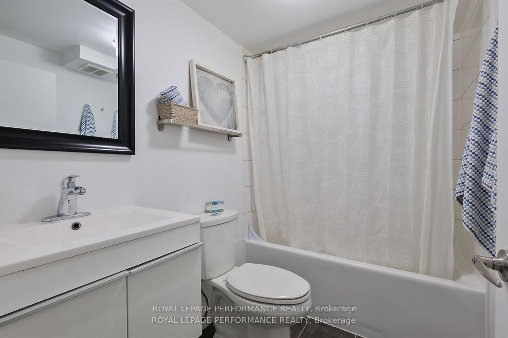 Photo 32 of 690 Roanoke Street, Ottawa, Carson Meadows — HOMEH
