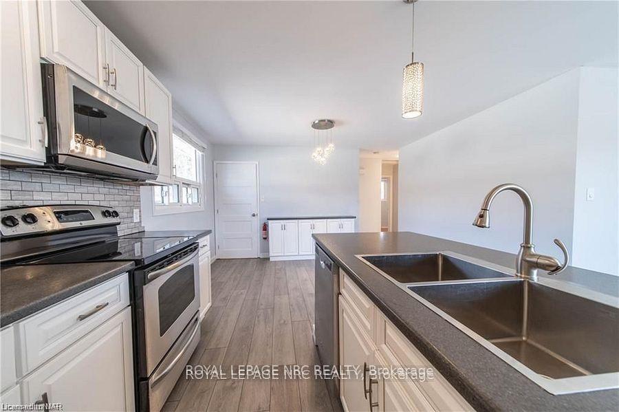 Photo 6 of 5746 Heritage Drive, Niagara Falls, Church's Lane — HOMEH
