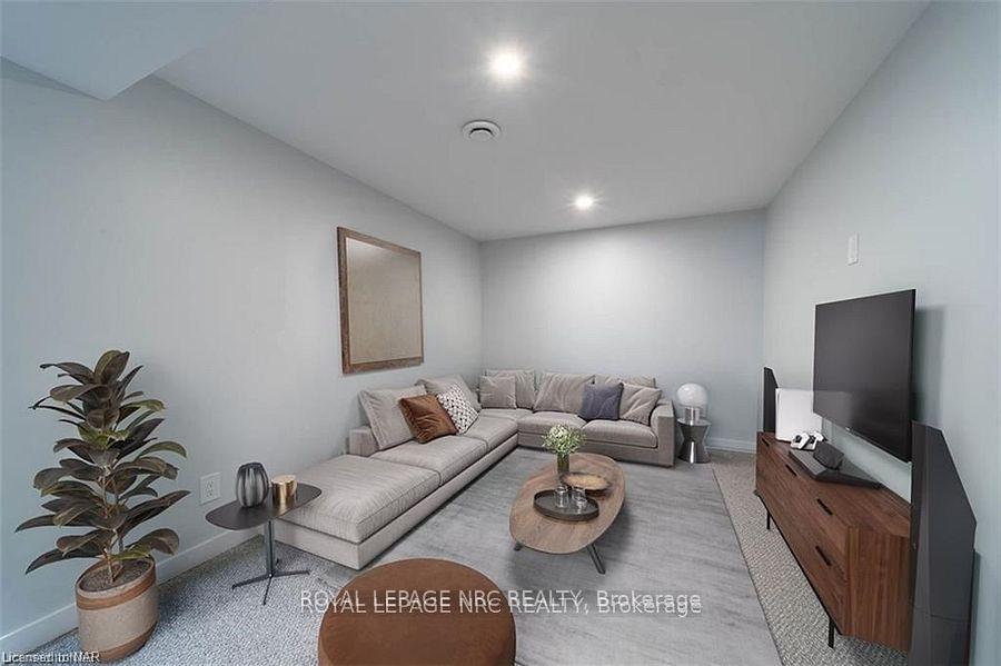 Photo 7 of 5746 Heritage Drive, Niagara Falls, Church's Lane — HOMEH