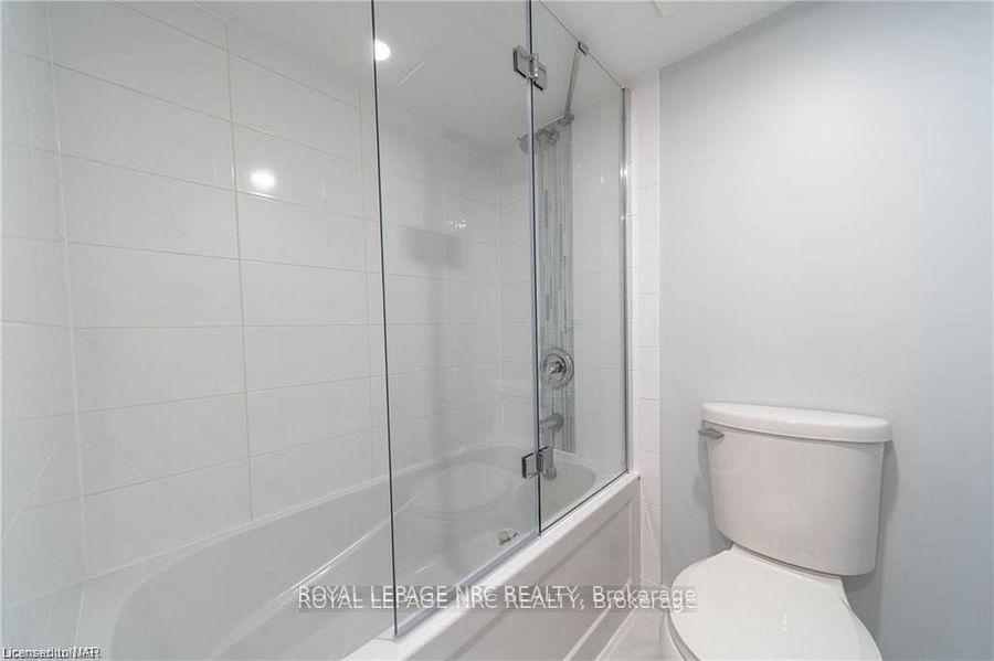 Photo 11 of 5746 Heritage Drive, Niagara Falls, Church's Lane — HOMEH