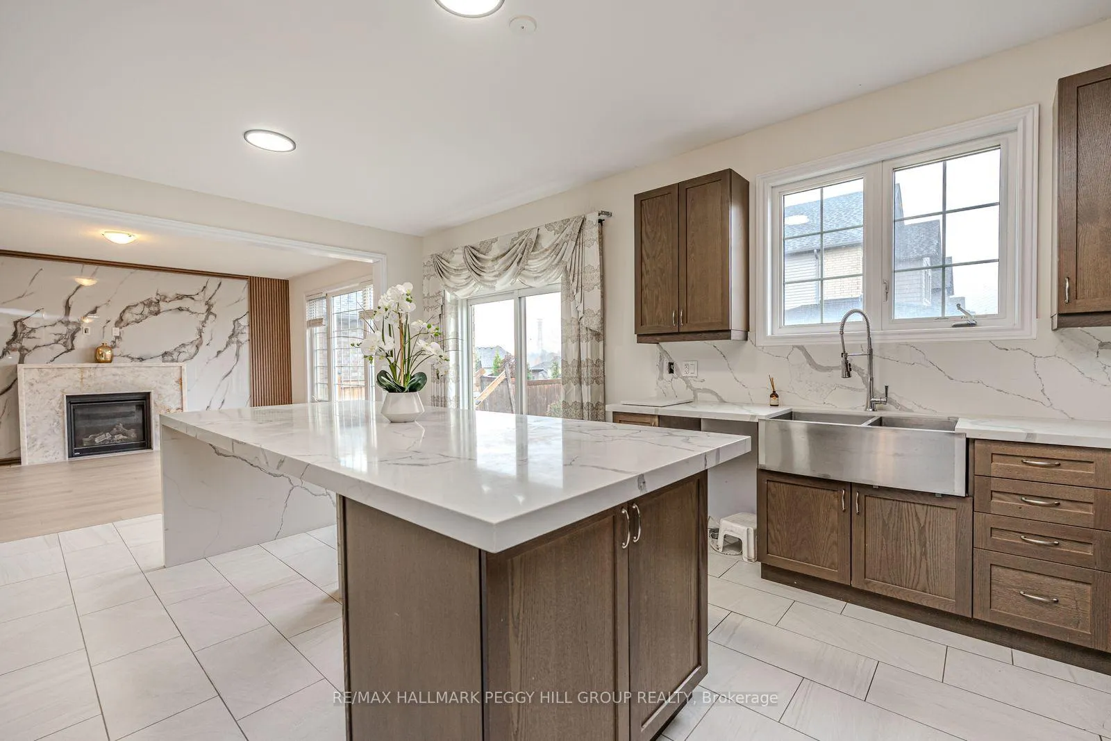 Photo 4 of 3027 Monarch Drive, Orillia — HOMEH