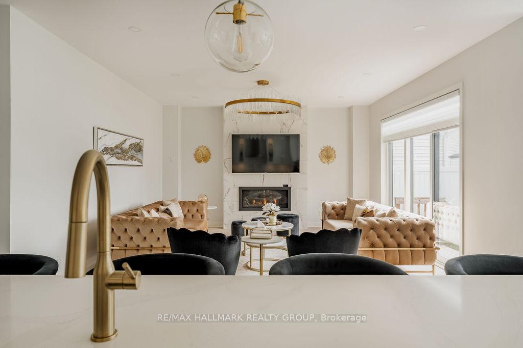 Photo 10 of 166 Crevasse Road, Ottawa, Mer Bleue/Bradley Estates/Anderson Park — HOMEH