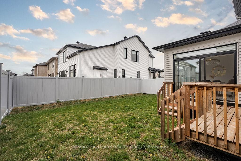 Photo 46 of 166 Crevasse Road, Ottawa, Mer Bleue/Bradley Estates/Anderson Park — HOMEH