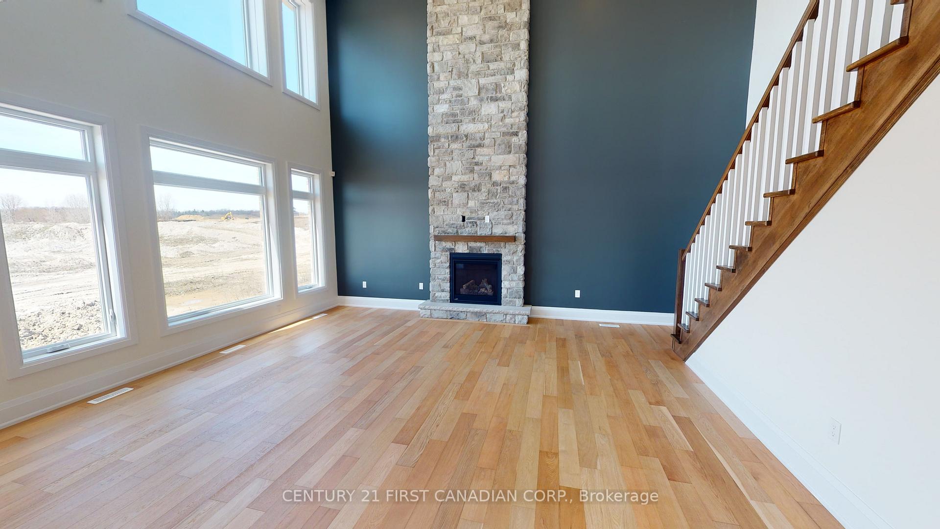 Photo 18 of 22 Postma Crescent, North Middlesex, Alisa Craig — HOMEH